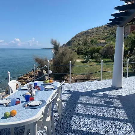 فيلة Delfino Blu Con Accesso Diretto Al Mare Dalla Scogliera E Privacy Impagabile. سانتو ستيفانو دي كاماسترا
