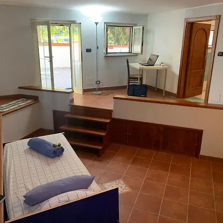 Delfino Blu Con Accesso Diretto Al Mare Dalla Scogliera E Privacy Impagabile. *