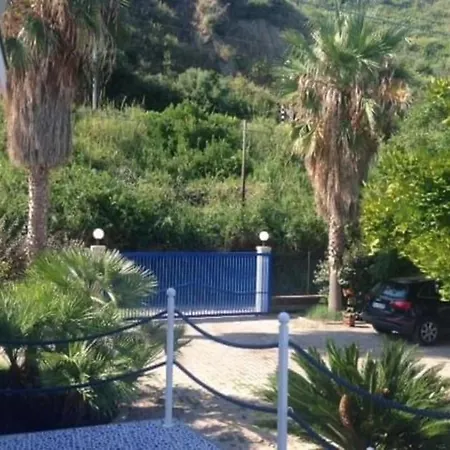 Villa Delfino Blu Con Accesso Diretto Al Mare Dalla Scogliera E Privacy Impagabile. Santo Stefano di Camastra