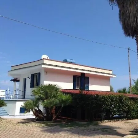 Delfino Blu Con Accesso Diretto Al Mare Dalla Scogliera E Privacy Impagabile. فيلة سانتو ستيفانو دي كاماسترا